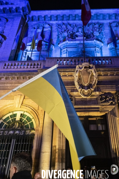 Soutien à l Ukraine devant la Mairie de Marseille