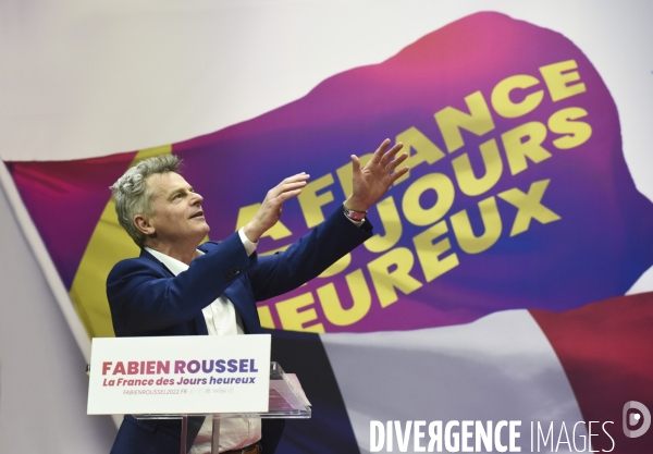 Meeting du candidat Fabien ROUSSEL (PCF) au cirque d hivers de Pais. Présidentielles 2022. Meeting of Fabien Roussel