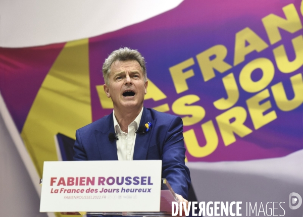 Meeting du candidat Fabien ROUSSEL (PCF) au cirque d hivers de Pais. Présidentielles 2022. Meeting of Fabien Roussel