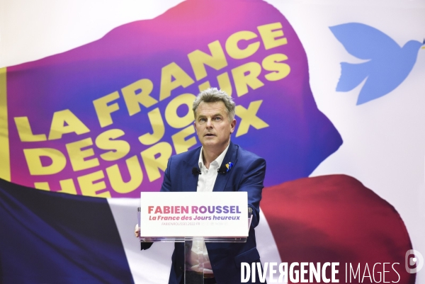 Meeting du candidat Fabien ROUSSEL (PCF) au cirque d hivers de Pais. Présidentielles 2022. Meeting of Fabien Roussel