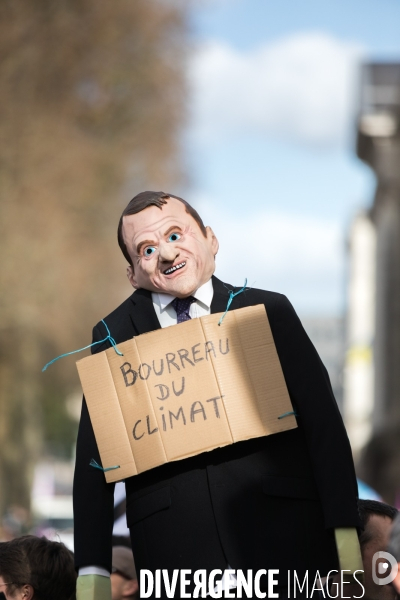 Marche Look Up pour le climat à Nantes