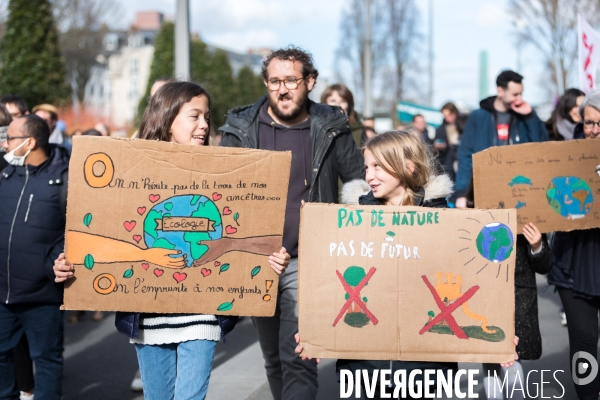 Marche Look Up pour le climat à Nantes