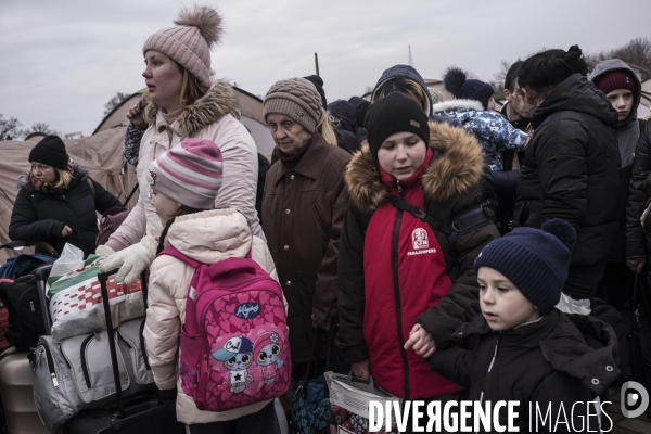 Convoi humanitaire à la frontière Ukrainienne.