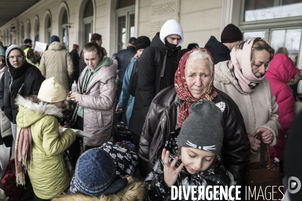 Convoi humanitaire à la frontière Ukrainienne.