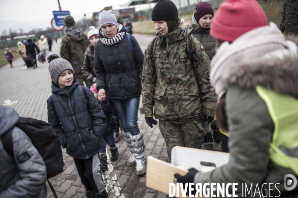 Convoi humanitaire à la frontière Ukrainienne.