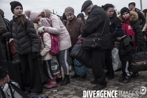 Convoi humanitaire à la frontière Ukrainienne.