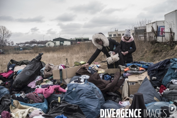 Convoi humanitaire à la frontière Ukrainienne.