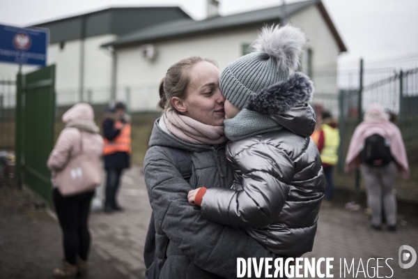 Convoi humanitaire à la frontière Ukrainienne.