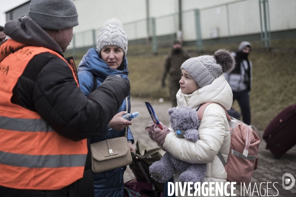 Convoi humanitaire à la frontière Ukrainienne.