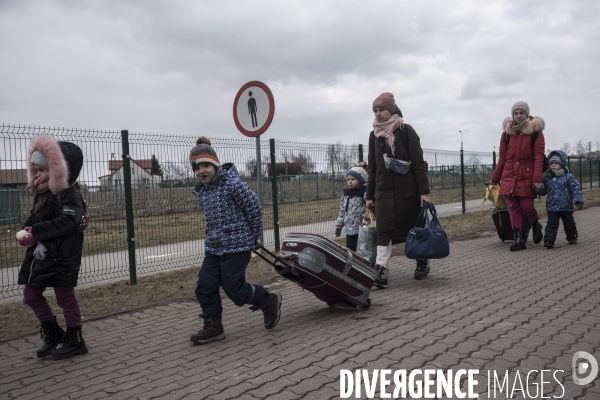 Convoi humanitaire à la frontière Ukrainienne.