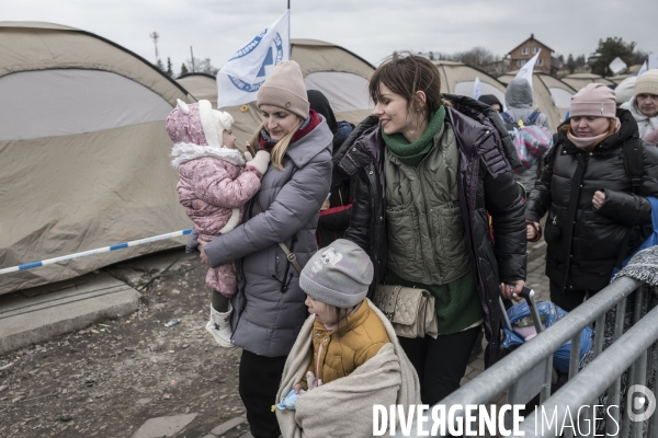 Convoi humanitaire à la frontière Ukrainienne.