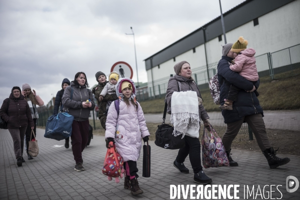 Convoi humanitaire à la frontière Ukrainienne.