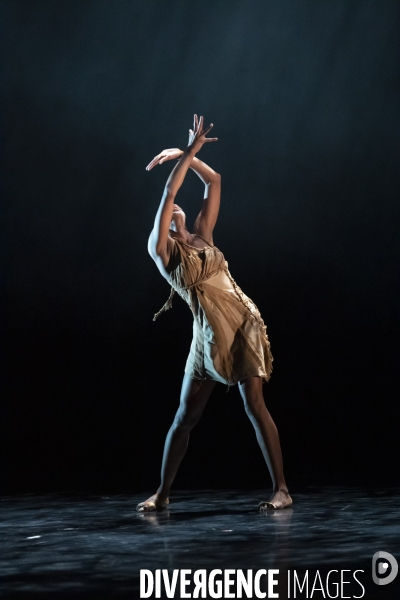 100% CUBAN - LIBERTO - Raul Reinoso - Acosta Danza