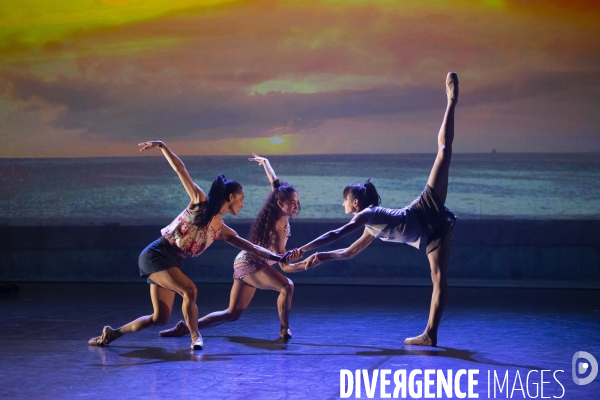 100% CUBAN - De Punta a Cabo - Alexis Fernández (Maca) et Yaday Ponce - Acosta Danza