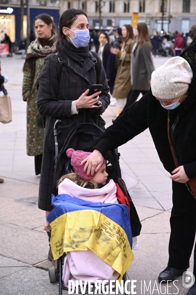 Guerre en UKRAINE. Rassemblement à Paris contre l invasion RUSSE en UKRAINE. Le 17.03.2022. Conflict in Ukraine. People protest against Russia s military invasion of Ukraine.