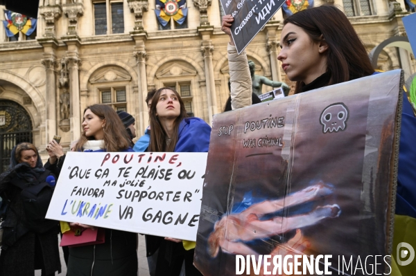 Guerre en UKRAINE. Rassemblement à Paris contre l invasion RUSSE en UKRAINE. Le 17.03.2022. Conflict in Ukraine. People protest against Russia s military invasion of Ukraine.