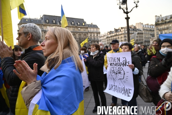 Guerre en UKRAINE. Rassemblement à Paris contre l invasion RUSSE en UKRAINE. Le 17.03.2022. Conflict in Ukraine. People protest against Russia s military invasion of Ukraine.