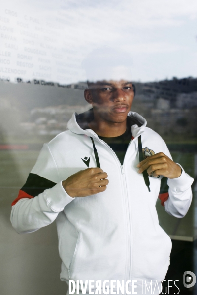 NICE le 02/03/2022 Hicham Boudaoui footballeur de l OGC Nice au centre d entrainement.