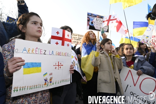 Guerre en UKRAINE. Rassemblement à Paris contre l invasion RUSSE en UKRAINE. Le 19.03.2022. Conflict in Ukraine. People protest against Russia s military invasion of Ukraine.