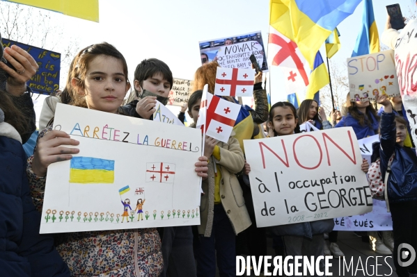 Guerre en UKRAINE. Rassemblement à Paris contre l invasion RUSSE en UKRAINE. Le 19.03.2022. Conflict in Ukraine. People protest against Russia s military invasion of Ukraine.