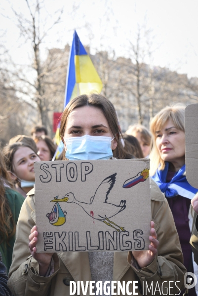 Guerre en UKRAINE. Rassemblement à Paris contre l invasion RUSSE en UKRAINE. Le 19.03.2022. Conflict in Ukraine. People protest against Russia s military invasion of Ukraine.