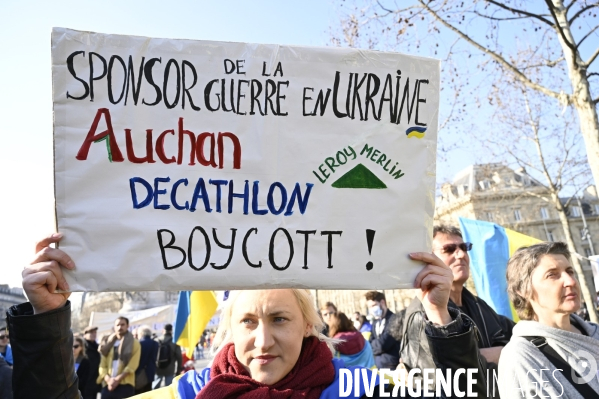 Guerre en UKRAINE. Rassemblement à Paris contre l invasion RUSSE en UKRAINE. Le 19.03.2022. Conflict in Ukraine. People protest against Russia s military invasion of Ukraine.