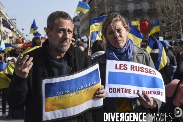 Guerre en UKRAINE. Rassemblement à Paris contre l invasion RUSSE en UKRAINE. Le 19.03.2022. Conflict in Ukraine. People protest against Russia s military invasion of Ukraine.