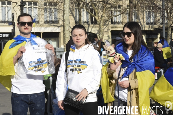 Guerre en UKRAINE. Rassemblement à Paris contre l invasion RUSSE en UKRAINE. Le 19.03.2022. Conflict in Ukraine. People protest against Russia s military invasion of Ukraine.