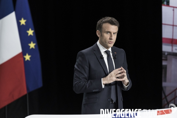 Emmanuel Macron présente son projet présidentiel