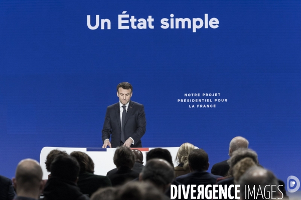 Emmanuel Macron présente son projet présidentiel