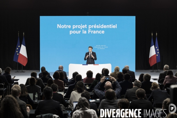 Emmanuel Macron présente son projet présidentiel