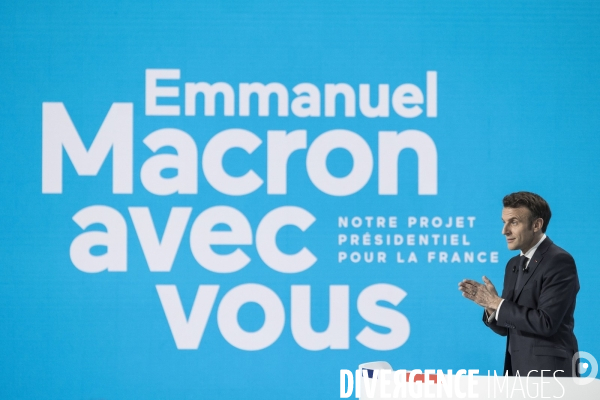 Emmanuel Macron présente son projet présidentiel