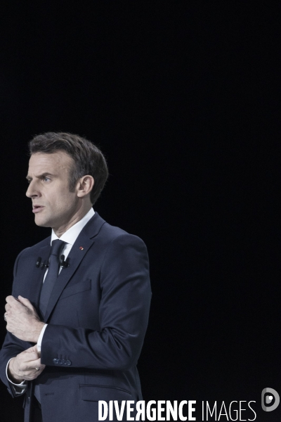 Emmanuel Macron présente son projet présidentiel