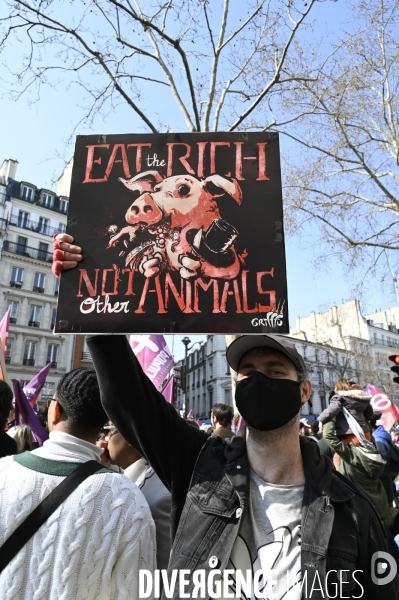 Marche pour la 6e République et le partage des richesses à Paris.