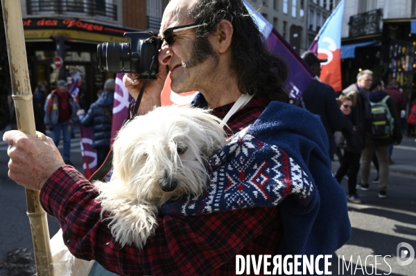 Marche pour la 6e République et le partage des richesses à Paris.