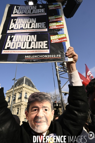 Marche pour la 6e République et le partage des richesses à Paris.