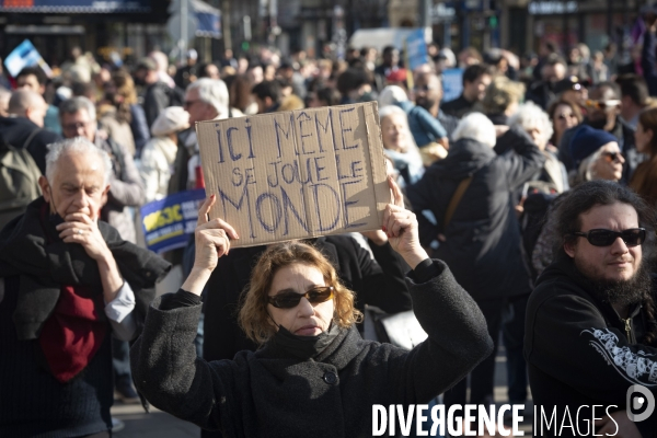 L Union Populaire marche sur la République