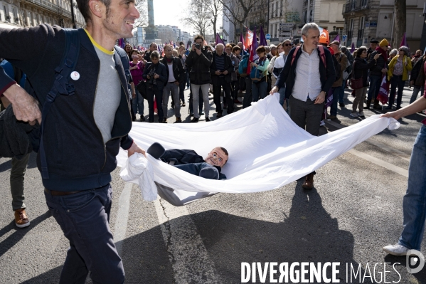 L Union Populaire marche sur la République