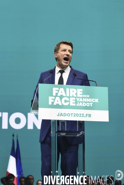 Yannick JADOT en meeting au Zenith de Paris   Changeons ! Le meeting des possibles  .