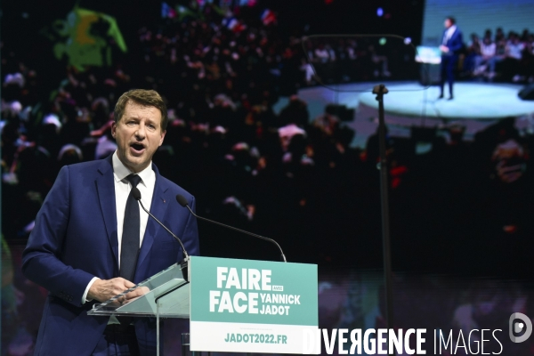 Yannick JADOT en meeting au Zenith de Paris   Changeons ! Le meeting des possibles  .