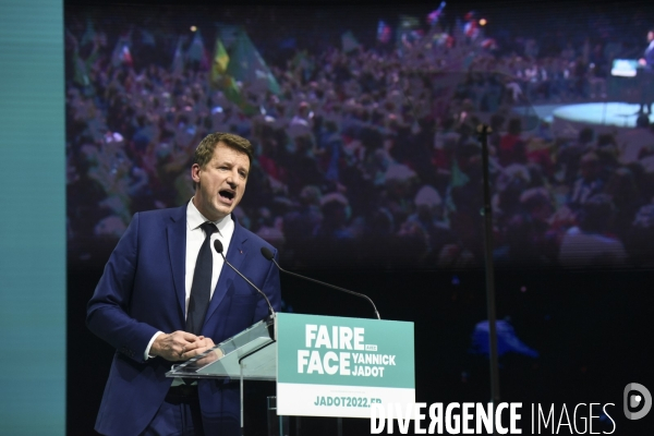 Yannick JADOT en meeting au Zenith de Paris   Changeons ! Le meeting des possibles  .