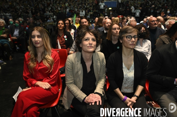 Yannick JADOT en meeting au Zenith de Paris   Changeons ! Le meeting des possibles  .