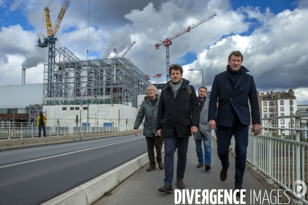 Yannick JADOT en déplacement sur le thème de la pollution de l air