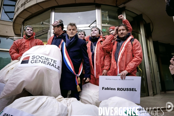 Action Poisson d avril du PCF contre l evasion fiscale