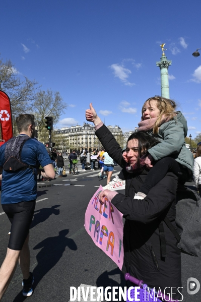 Marathon de Paris 2022. Paris Marathon 2022.