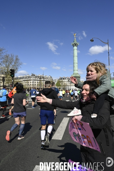 Marathon de Paris 2022. Paris Marathon 2022.