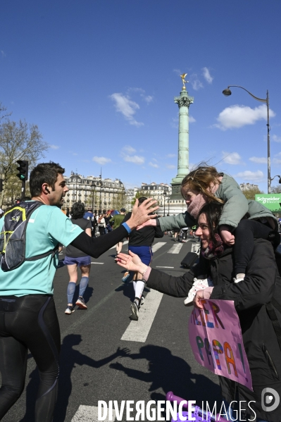 Marathon de Paris 2022. Paris Marathon 2022.