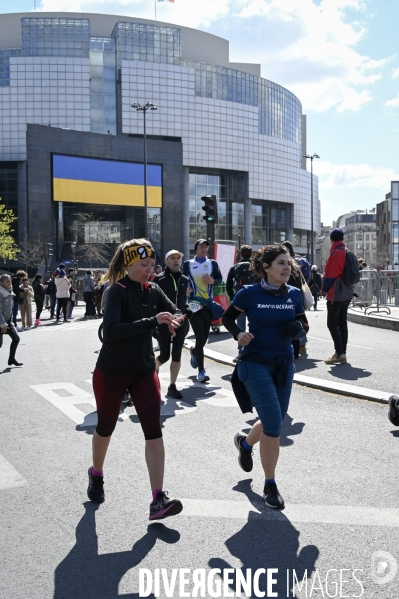 Marathon de Paris 2022. Paris Marathon 2022.