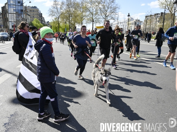 Marathon de Paris 2022. Paris Marathon 2022.