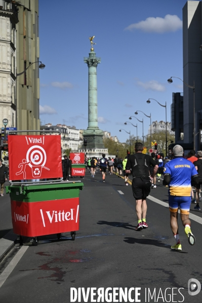 Marathon de Paris 2022, ravitaillement alimentaire, eau, et sanitaires. Paris Marathon 2022, food supply and sanitary facilities